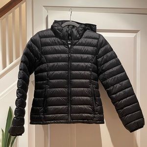 Aritzia Botanie Packable Puffer